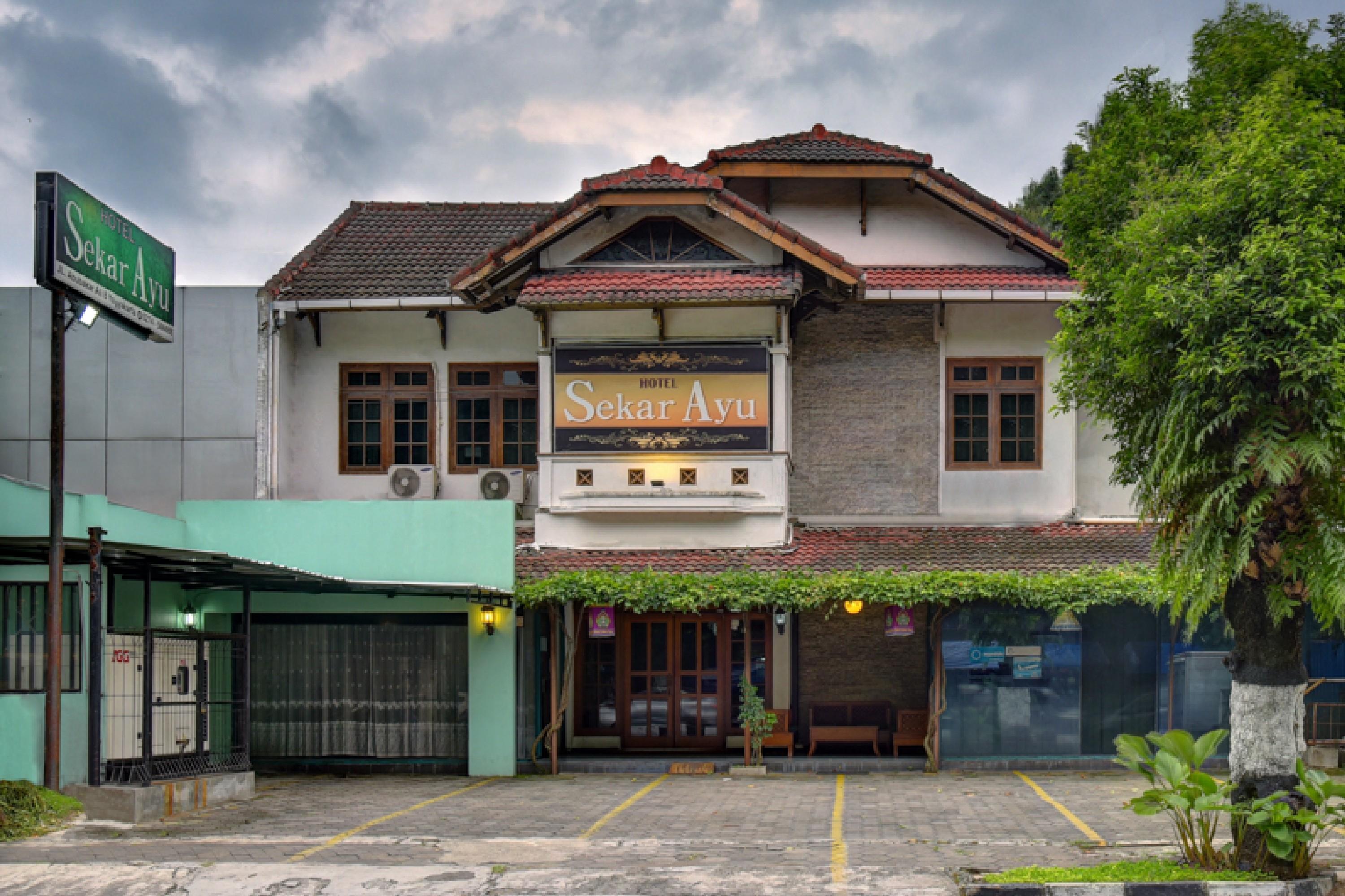 Sekar Ayu Hotel Malioboro Mitra Reddoorz Γιογκιακάρτα Εξωτερικό φωτογραφία