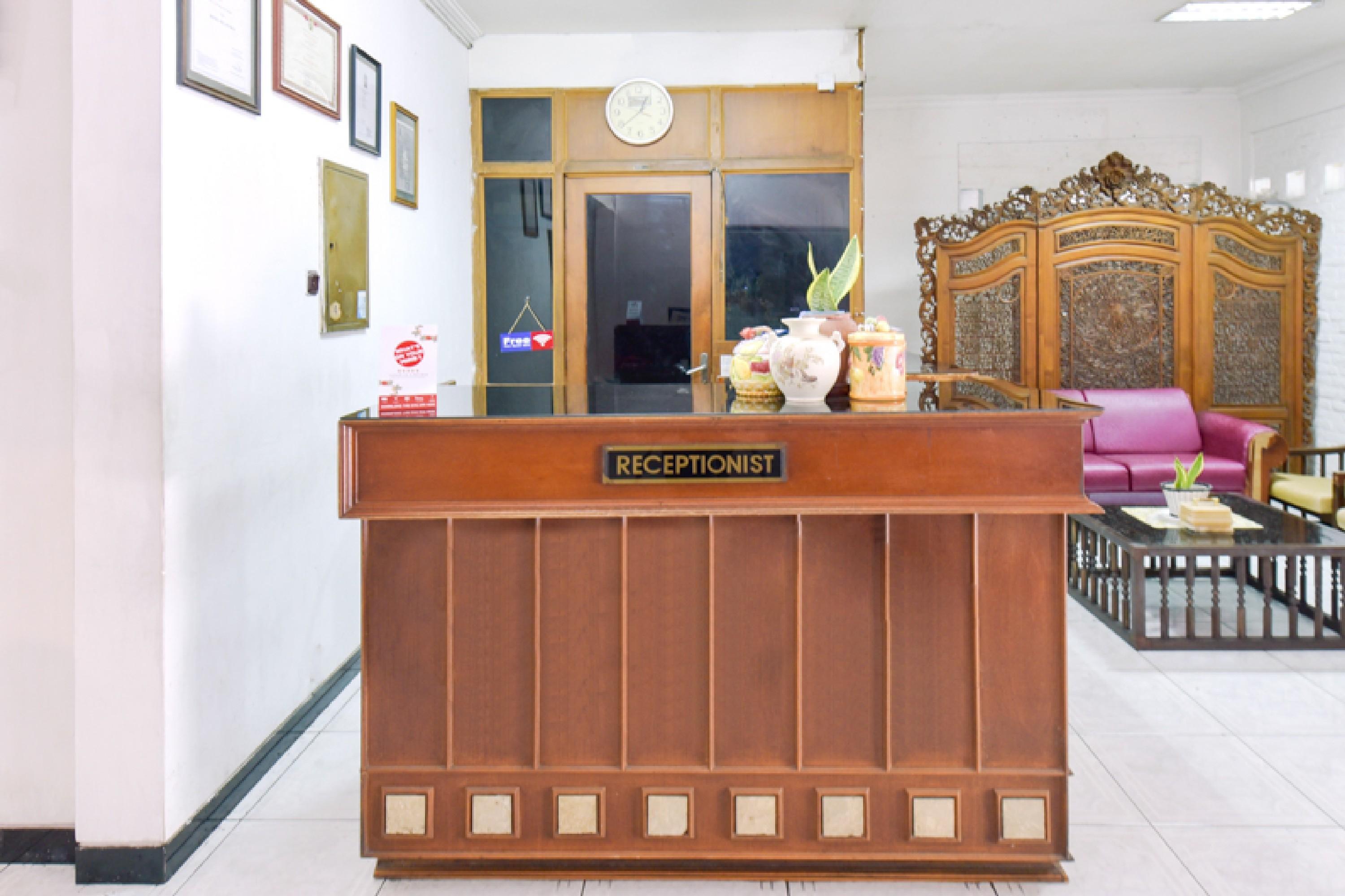 Sekar Ayu Hotel Malioboro Mitra Reddoorz Γιογκιακάρτα Εξωτερικό φωτογραφία